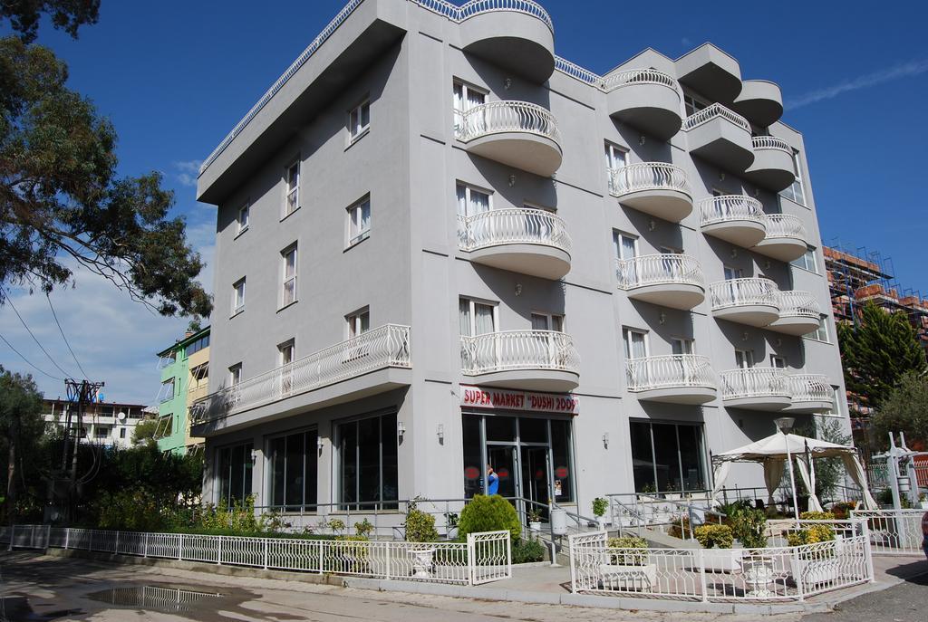 Hotel Marika Golem  Exterior foto